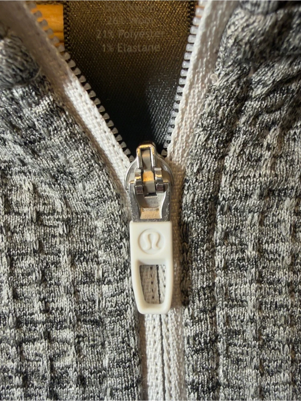 Lululemon Men's Engineered Warmth Half Zip Pullover - Gray - Size Medium
